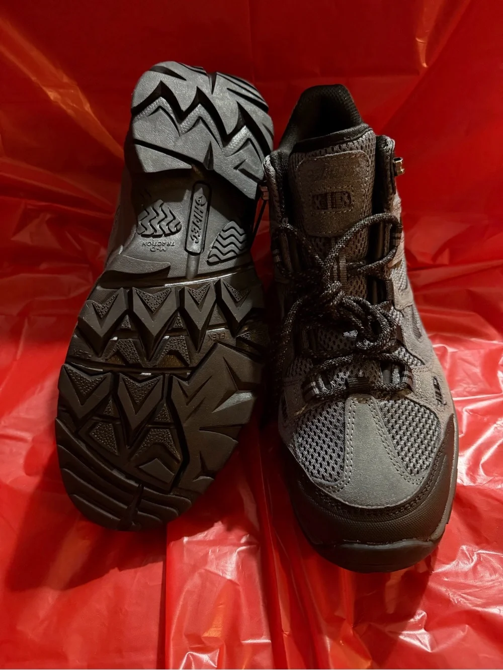 Hi-Tec Ravus Mid Men's Hiking Shoes Gray/Black US 9.5 Medium M RAVUS